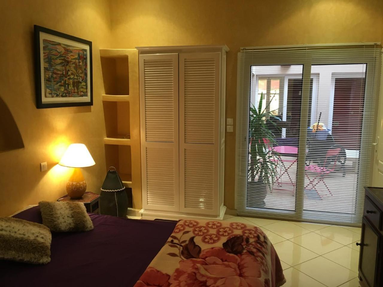 Europa Mirlef T Aventur Guest House Мирлефт Экстерьер фото